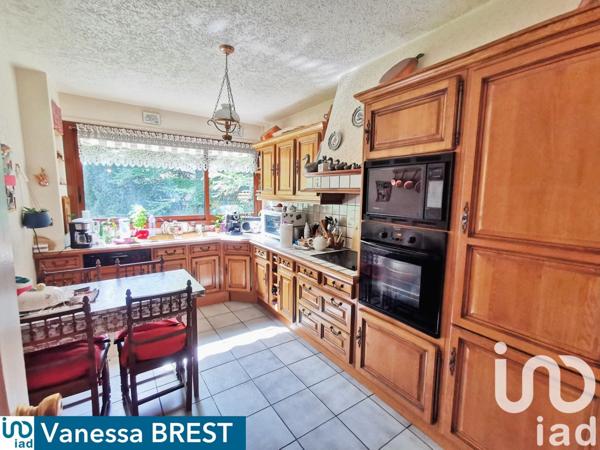 Appartement 4 pièces de 84 m² à Chilly-Mazarin (91380)