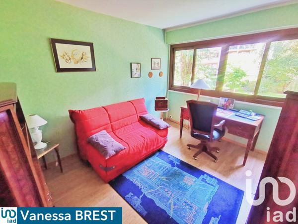 Appartement 4 pièces de 84 m² à Chilly-Mazarin (91380)