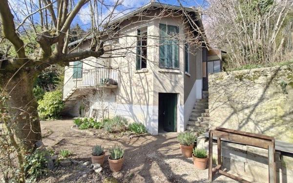 Maison à vendre    4 pièces •  Rillieux-la-Pape