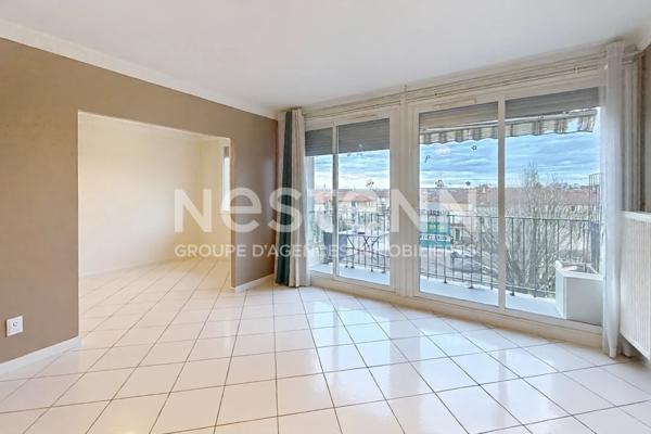 Appartement 4 pièces 2 chambres avec cave et parking - 69500 BRON