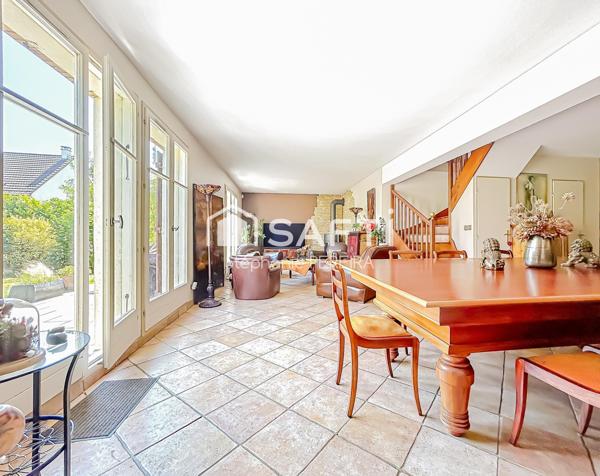 Maison non mitoyenne : 5 chambres, séjour de 48 m²