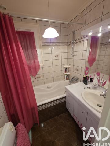 Maison à vendre 7 pièces 222 m² Saint-Fargeau-Ponthierry