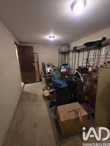 Maison à vendre 7 pièces 222 m² Saint-Fargeau-Ponthierry