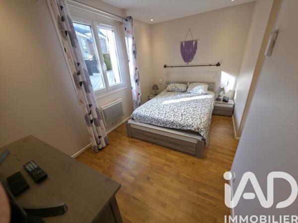 Maison à vendre 7 pièces 222 m² Saint-Fargeau-Ponthierry