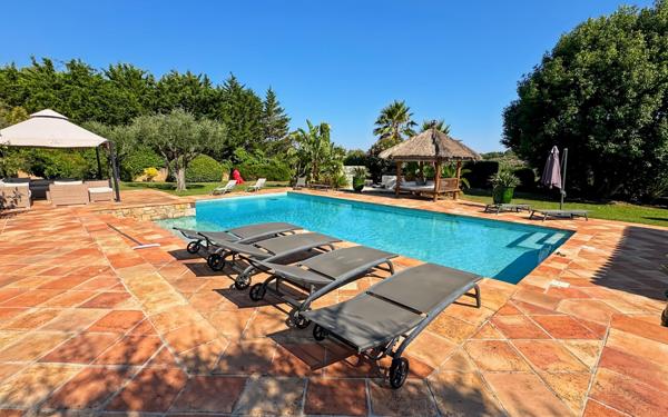 Maison à vendre    7 pièces • 278 m2 Mouans-Sartoux