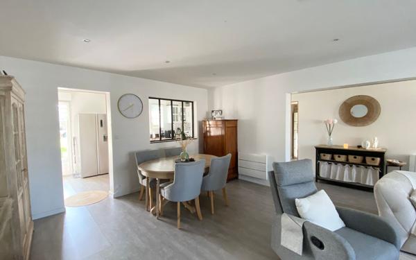 Maison à vendre    6 pièces •  Saint-Just