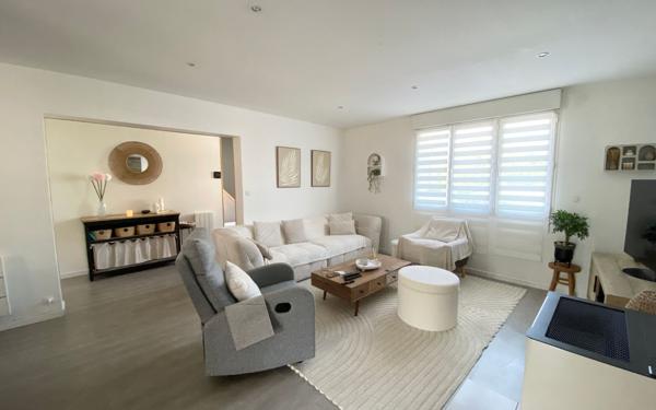 Maison à vendre    6 pièces •  Saint-Just