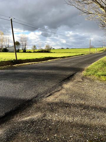 A VENDRE BEAU TERRAIN CONSTRUCTIBLE BELPECH