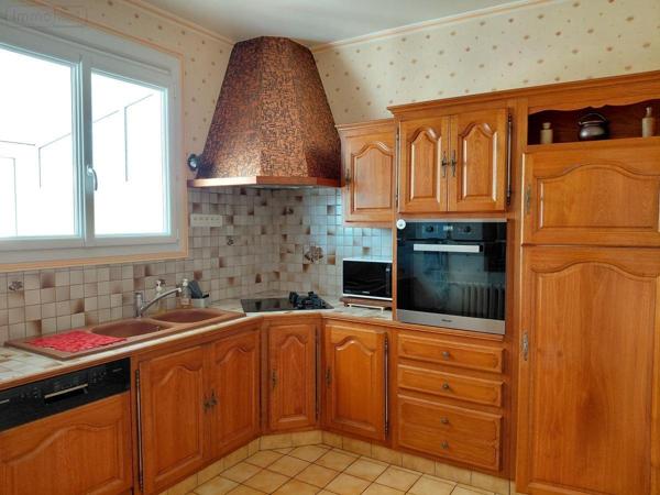 Maison à vendre à Val-au-Perche dans l'Orne (61260), ref : 61068-22