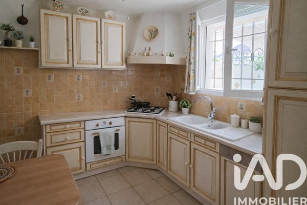 Maison à vendre 5 pièces 146 m² Nîmes