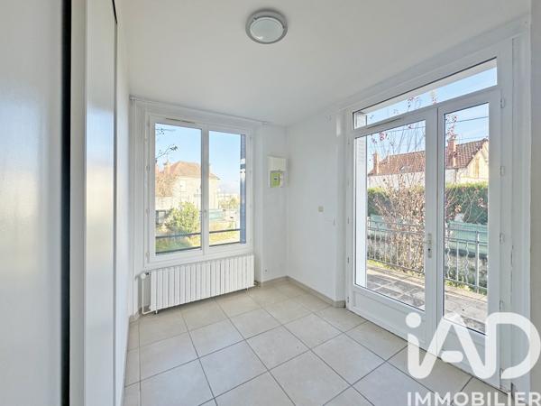 Maison à vendre 6 pièces 138 m² Moret-Loing-et-Orvanne