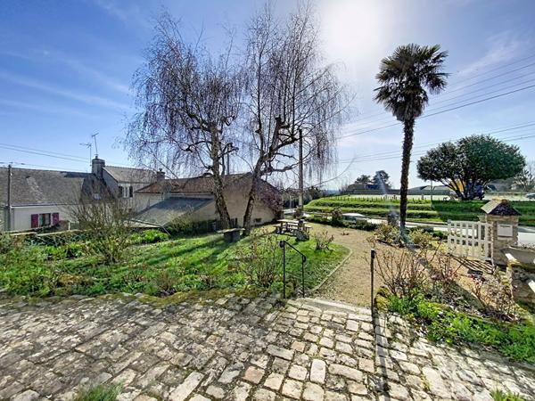 Ensemble immobilier dans le bourg de Martigné Briand