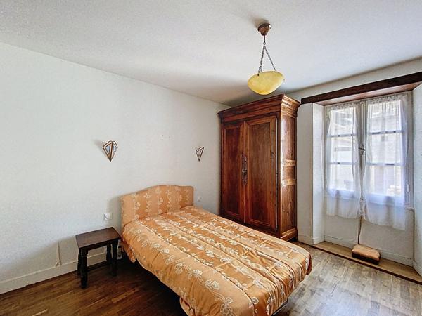 Ensemble immobilier dans le bourg de Martigné Briand