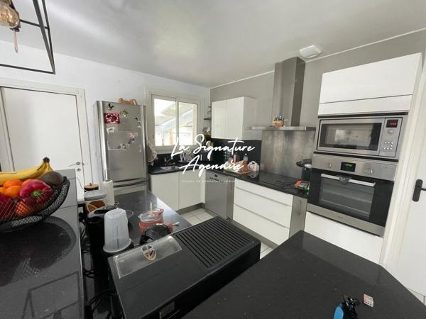PLAIN-PIED 105M² 3 CHAMBRES, VERANDA ET DOUBLE GARAGE DE 70M² SUR PARCELLE DE 1858M²