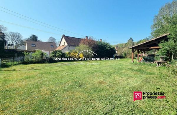 MAINTENON - SAINT PIAT  JOLI TERRAIN PLAT DE 418 m²  - FACADE de 24 ml