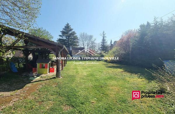 MAINTENON - SAINT PIAT  JOLI TERRAIN PLAT DE 418 m²  - FACADE de 24 ml