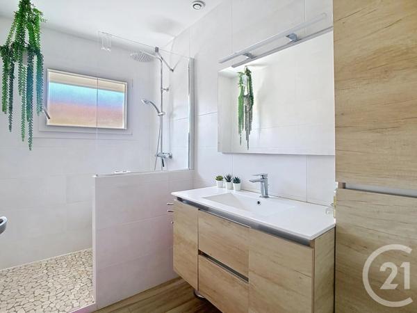 Maison à vendre  6 pièces - 118,67 m 2   GRADIGNAN  - 33