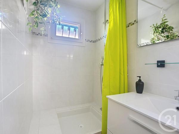 Maison à vendre  6 pièces - 118,67 m 2   GRADIGNAN  - 33