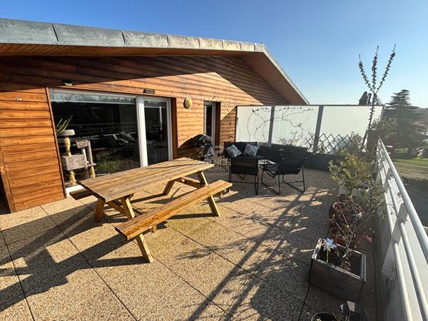 Appartement Saint Ouen L Aumone 5 pièce(s) 83.40 m2 - Dernier étage avec terrasse de 52m² 409 000 € ** - Référence 11201