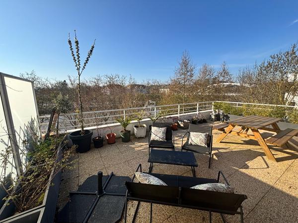 Appartement Saint Ouen L Aumone 5 pièce(s) 83.40 m2 - Dernier étage avec terrasse de 52m² 409 000 € ** - Référence 11201