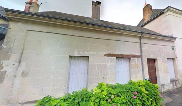 Vente                                                      Maison de village
                        
                     6 pièces                      108 m2                     à Villedieu-le-Château