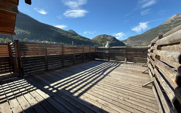 Maison à vendre    2 pièces • 46,09 m2 Saint-Martin-de-Queyrières