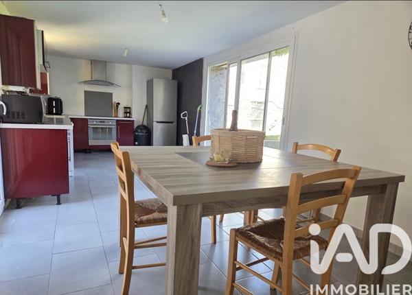 Maison à vendre 5 pièces 98 m² Quillebeuf-sur-Seine