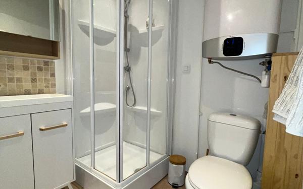 Immeuble à vendre    5 pièces •  Revel