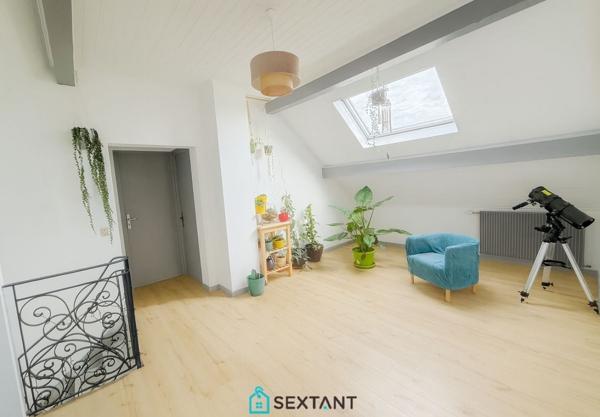 Villa 5 pièces 154 m² -01170 Ségny-