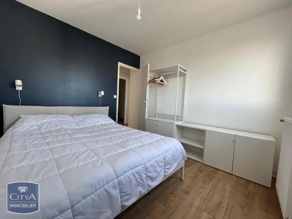 Appartement à louer 3 pièces 63.8m² Poitiers (86000)