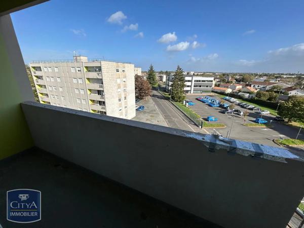 Appartement à louer 3 pièces 63.8m² Poitiers (86000)