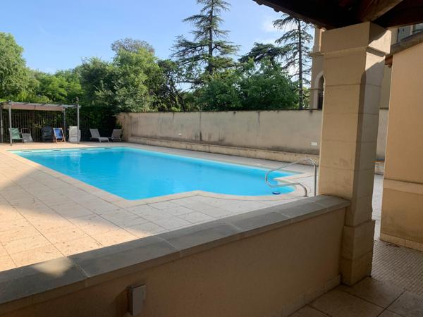 Bel appartement 2 pièces centre Uzès