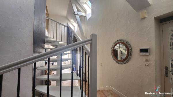 Propriété avec piscine secteur Laval SUD