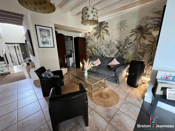 Propriété avec piscine secteur Laval SUD