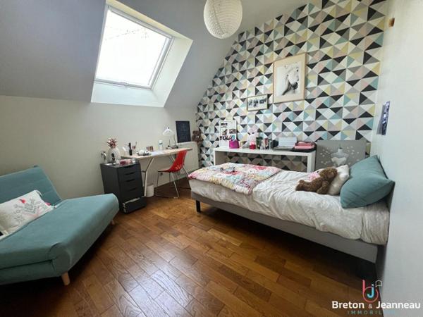 Propriété avec piscine secteur Laval SUD