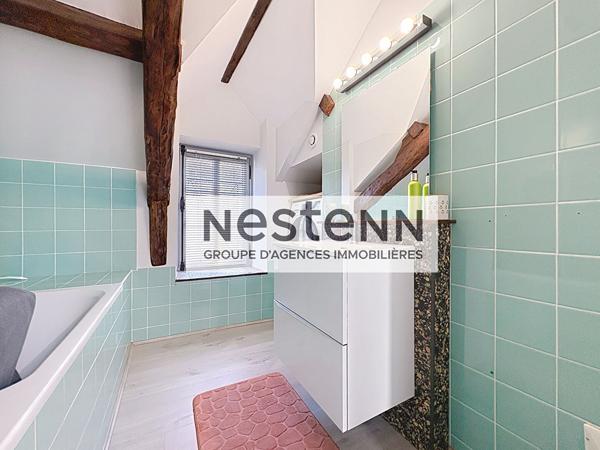 Immeuble avec appartement et local commercial Batz Sur Mer