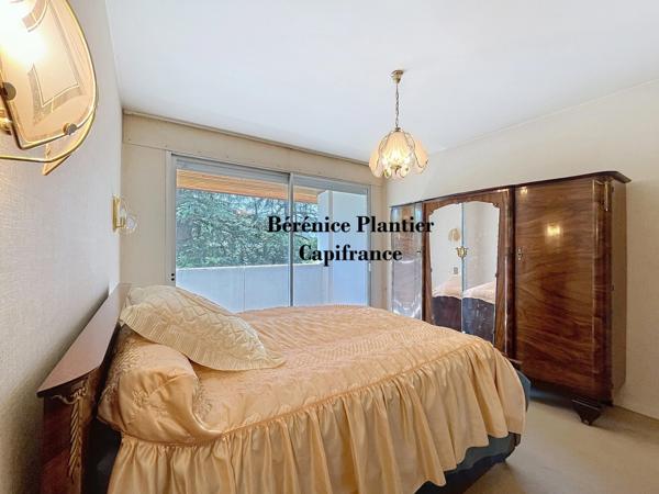 VÉTRAZ-MONTOUX – VILLA D’ARCHITECTE À RÉNOVER SUR GRANDE PARCELLE DIVISIBLE