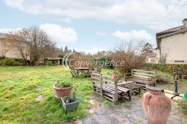 Maison
                                                                                                                                                                                                                                                                                                                        7 pièce(s)                                                                                                                                                                                                          4 chambre(s)                                                                                                                                                                                                          135  m²