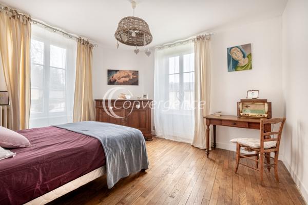 Maison
                                                                                                                                                                                                                                                                                                                        7 pièce(s)                                                                                                                                                                                                          4 chambre(s)                                                                                                                                                                                                          135  m²