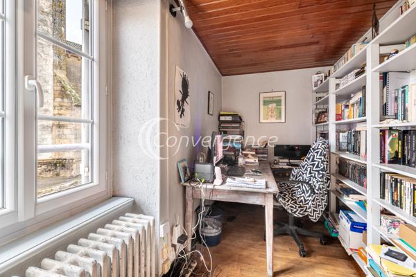 Maison
                                                                                                                                                                                                                                                                                                                        7 pièce(s)                                                                                                                                                                                                          4 chambre(s)                                                                                                                                                                                                          135  m²