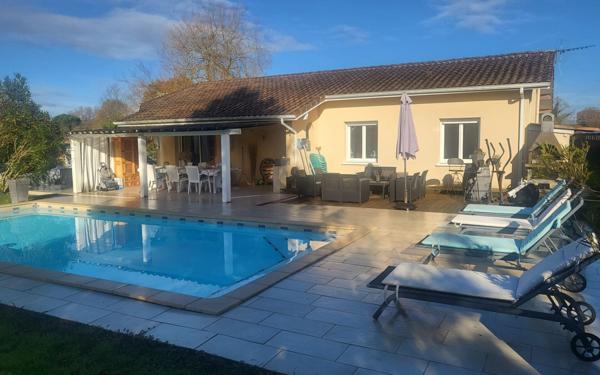 Maison à vendre    5 pièces •  Bascons