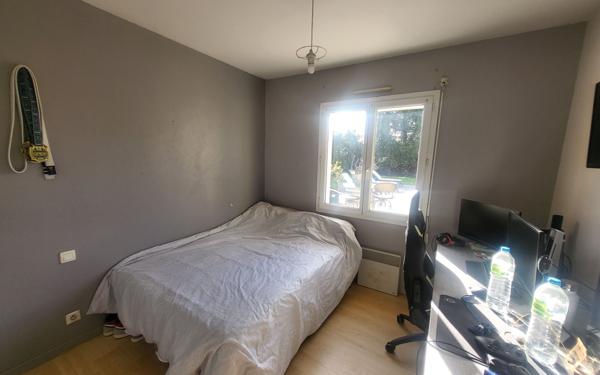 Maison à vendre    5 pièces •  Bascons