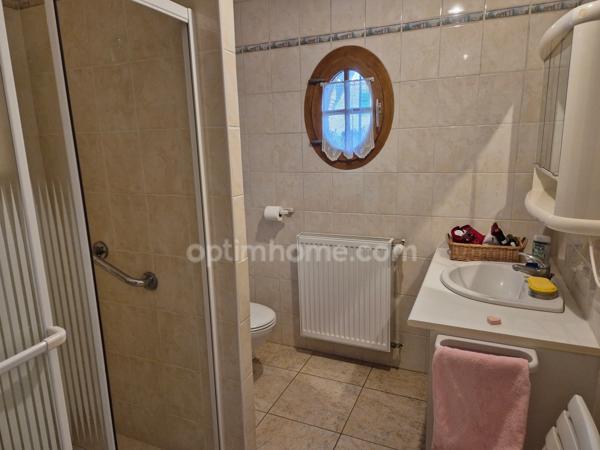 Maison individuelle 4ch semi plain pied jardin garage