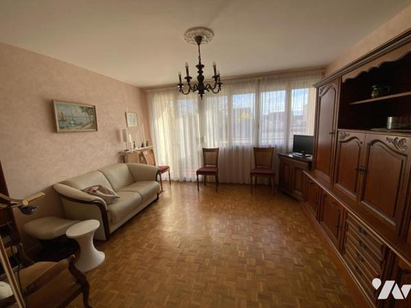 APPARTEMENT DE TYPE 3 AVEC GARAGE