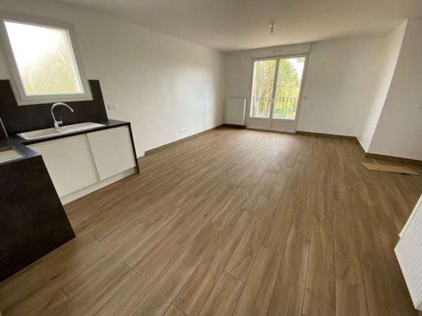 Exclusivité GUY HOQUET DE MORET : Bel appartement de 58 m2 au 1er Etage d'un immeuble construit en 2021