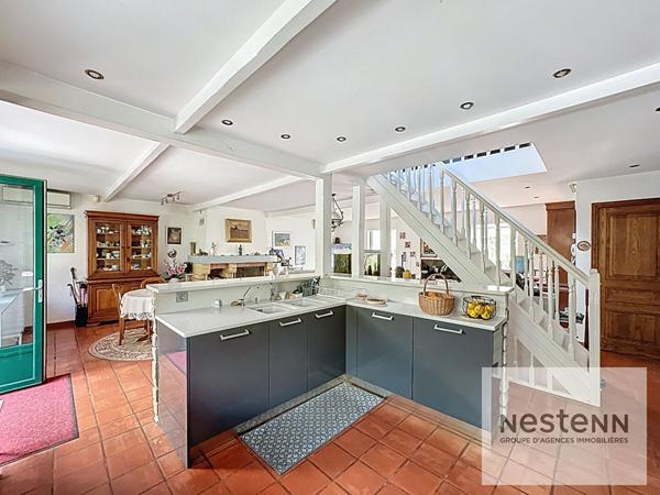 À VENDRE Saint Germain Les Arpajon Belle Maison familiale 176 m², vie de plain-pied, combles aménagés et dépendances aménagées sur terrain de 2142 m² à Saint Germain Les Arpajon