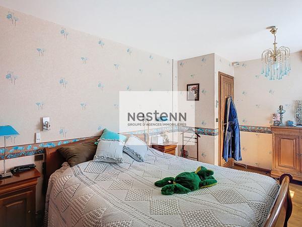 À VENDRE Saint Germain Les Arpajon Belle Maison familiale 176 m², vie de plain-pied, combles aménagés et dépendances aménagées sur terrain de 2142 m² à Saint Germain Les Arpajon