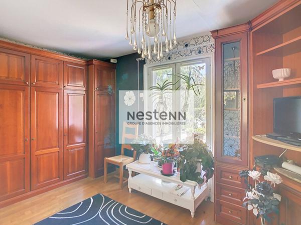 À VENDRE Saint Germain Les Arpajon Belle Maison familiale 176 m², vie de plain-pied, combles aménagés et dépendances aménagées sur terrain de 2142 m² à Saint Germain Les Arpajon