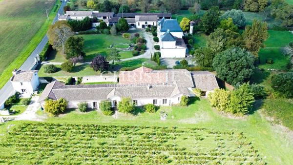 Magnifique château avec vignoble proche de Bordeaux.