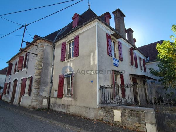 À vendre - Maison ancienne, 11 pièces située à Navarrenx (64190)